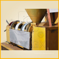 Fábrica de extractor de aceite de prensado en frío Máquina combinada de prensa de aceite Yzlxq140